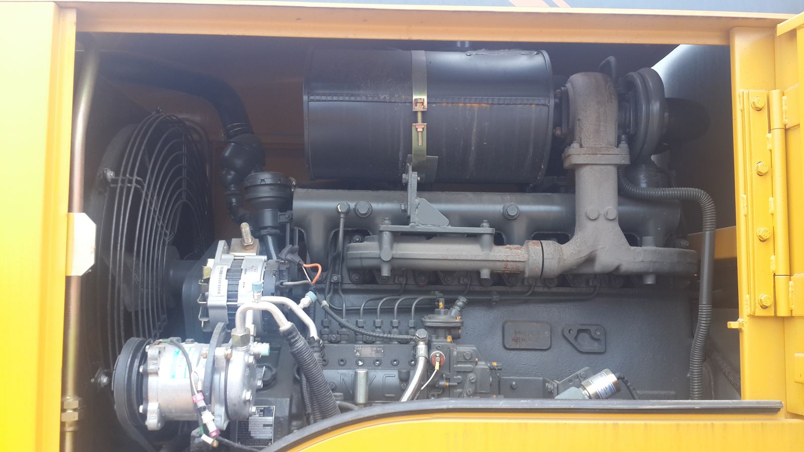 Động cơ máy xúc lật Liugong 836