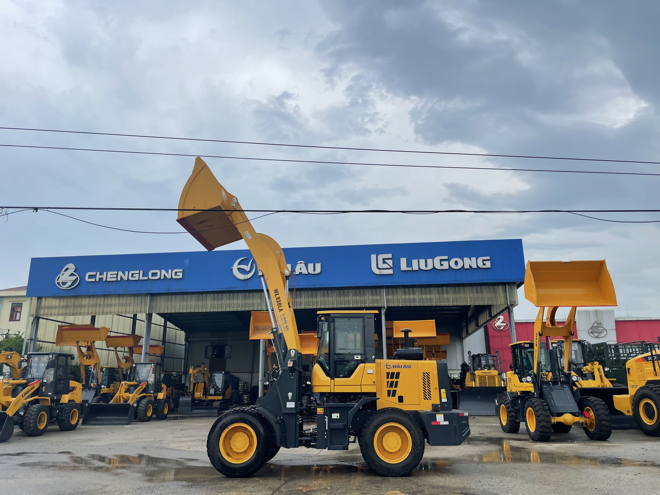 Mua máy xúc lật Hải Âu cần dài 4.5 m tại Quảng Bình
